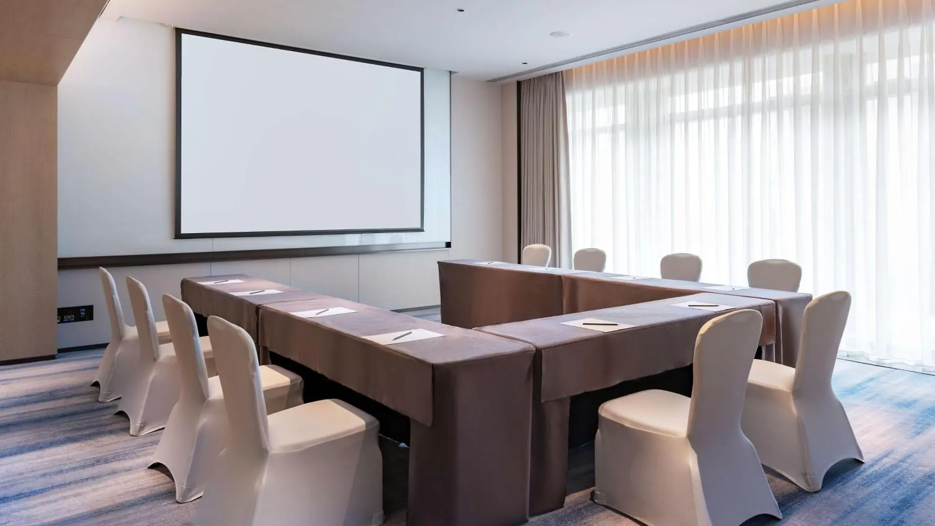 **** Отель Hilton Garden Inn Shenzhen World Exhibition & Convention Center Китай