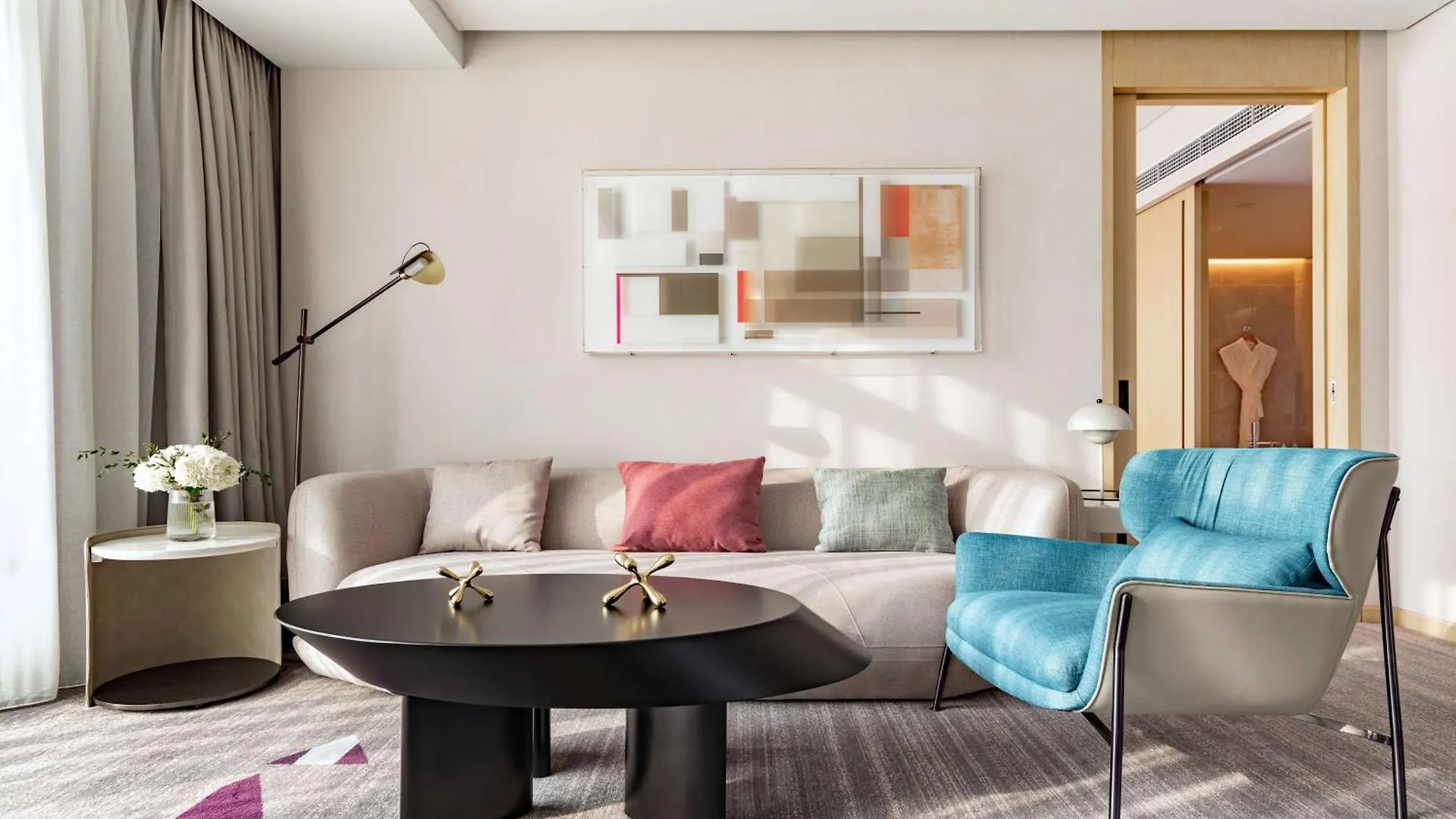 Hilton Garden Inn Shenzhen World Exhibition & Convention Center Отель